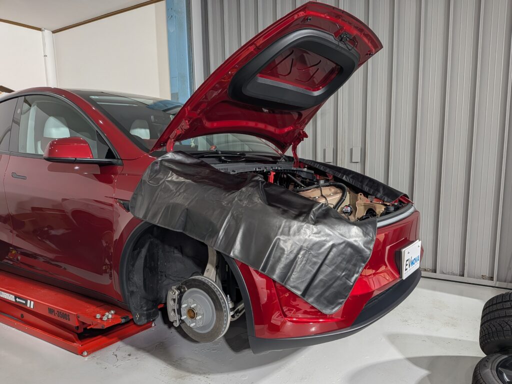 TESLA 車高調取付 TEIN