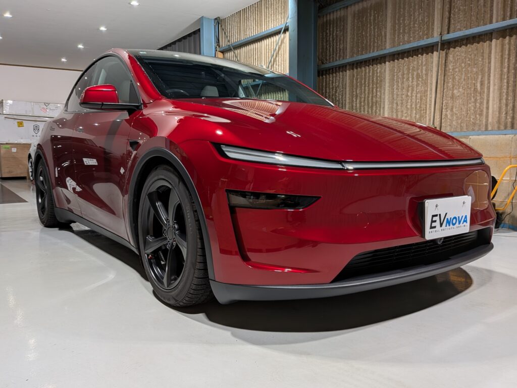 TESLA 車高調取付 TEIN
