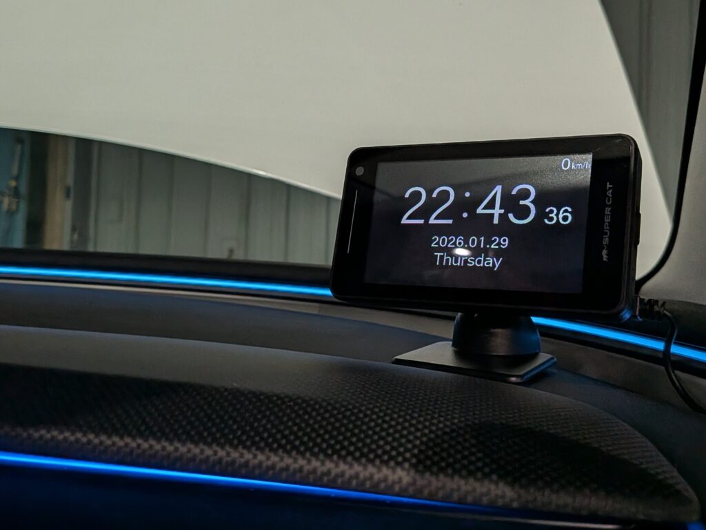 TESLA　レーダー探知機