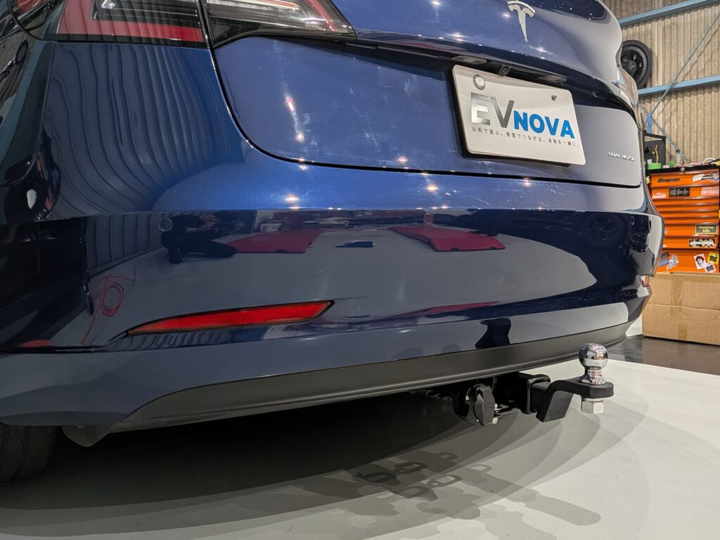 TESLA　Model3 トレーラーヒッチ